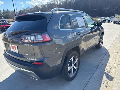 Used 2019 Jeep Cherokee Limited image 6