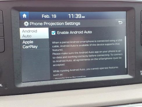 Used 2019 Hyundai Santa Fe SEL image 13