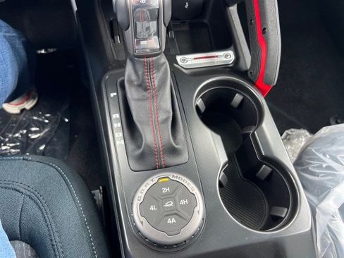 New 2025 Ford Bronco Heritage Edition image 12