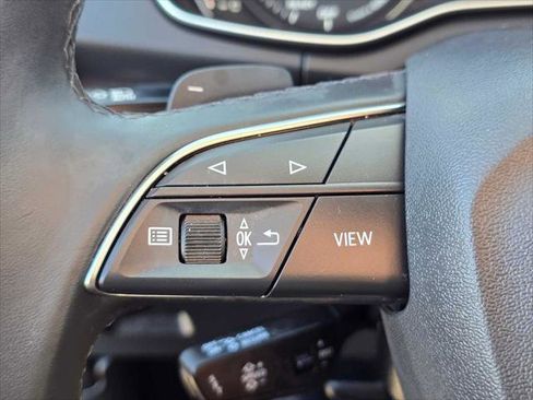 Certified 2025 Audi Q5 2.0T Premium image 32