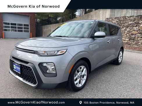Certified 2022 Kia Soul LX w/ Technology Package image 1