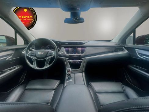 Used 2017 Cadillac XT5 Luxury w/ Driver Awareness Package FWD image 6