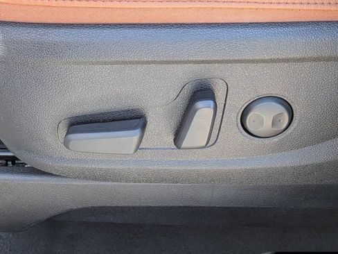 Used 2023 Kia Telluride EX X-Line AWD/4WD image 19
