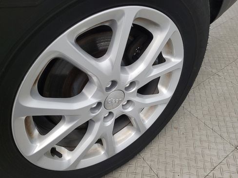 Used 2015 Jeep Cherokee Latitude image 31