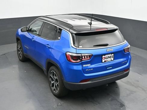 Used 2025 Jeep Compass Limited AWD/4WD image 42