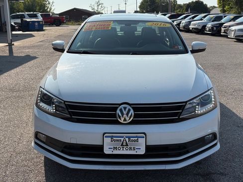 Used 2016 Volkswagen Jetta SEL w/ Lighting Package image 5