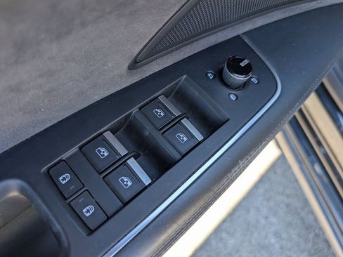 Used 2020 Audi A8 L 3.0T w/ Executive Package image 15