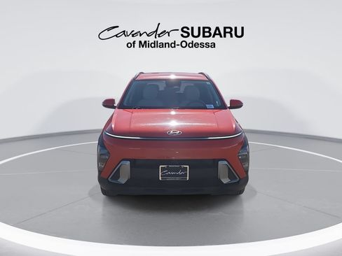 Used 2025 Hyundai Kona SEL FWD image 3