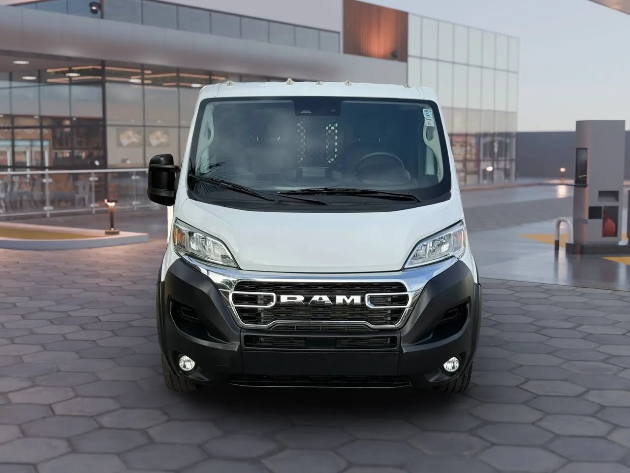 Used 2025 RAM ProMaster 2500 w/ U-Haul Equipment Group FWD image 9