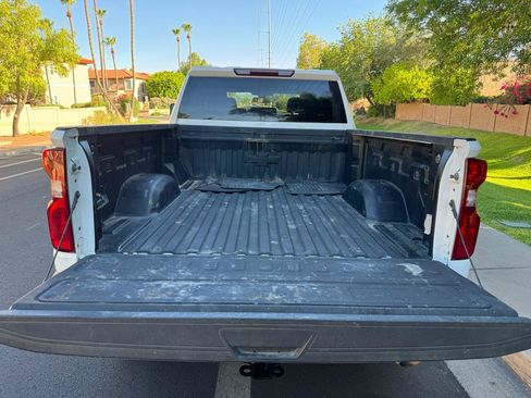 Used 2022 Chevrolet Silverado 2500 Custom w/ Custom Value Package AWD/4WD image 22