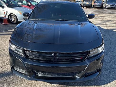 Used 2016 Dodge Charger R/T w/ Plus Group image 2