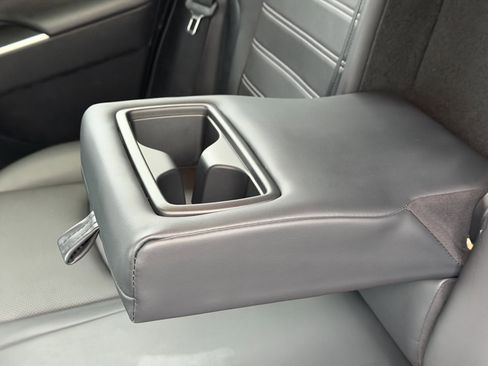 Used 2020 Toyota RAV4 Limited image 31