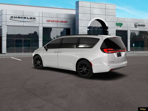 New 2026 Chrysler Pacifica Select w/ S Appearance Package image 4