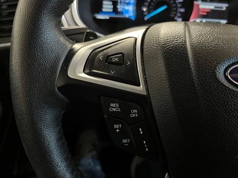 Used 2018 Ford Edge Titanium w/ Equipment Group 302A AWD/4WD image 22