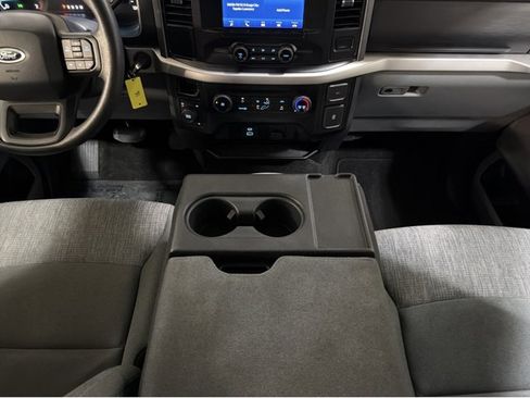Used 2023 Ford F150 XLT AWD/4WD image 33