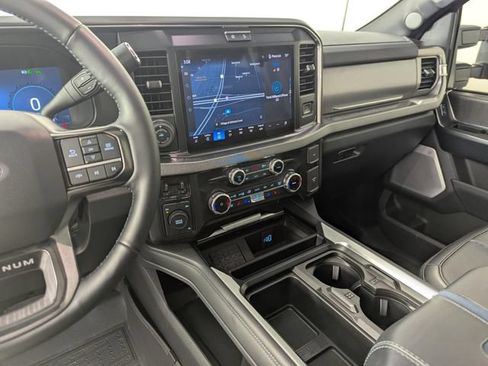 Used 2025 Ford F450 Platinum w/ FX4 Off-Road Package AWD/4WD image 18