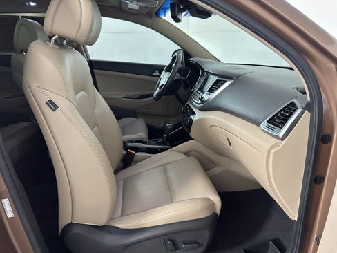 Used 2017 Hyundai Tucson Limited w/ Limited Ultimate Package 03 image 42