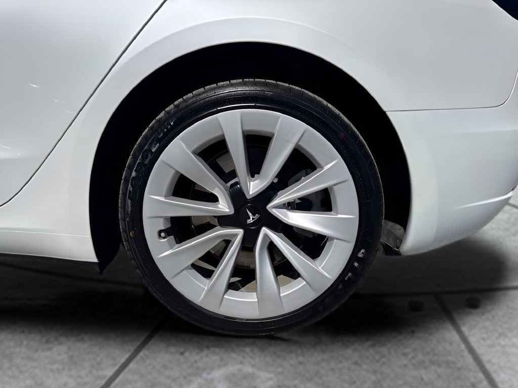 Used 2023 Tesla Model 3 Standard Range RWD image 32
