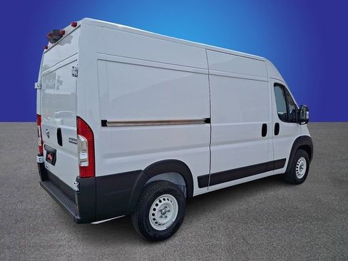 Used 2024 RAM ProMaster 2500 w/ Safety Group FWD image 4