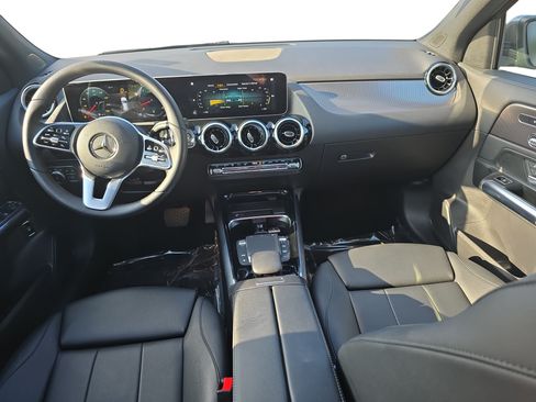 Used 2021 Mercedes-Benz GLA 250 4MATIC image 9