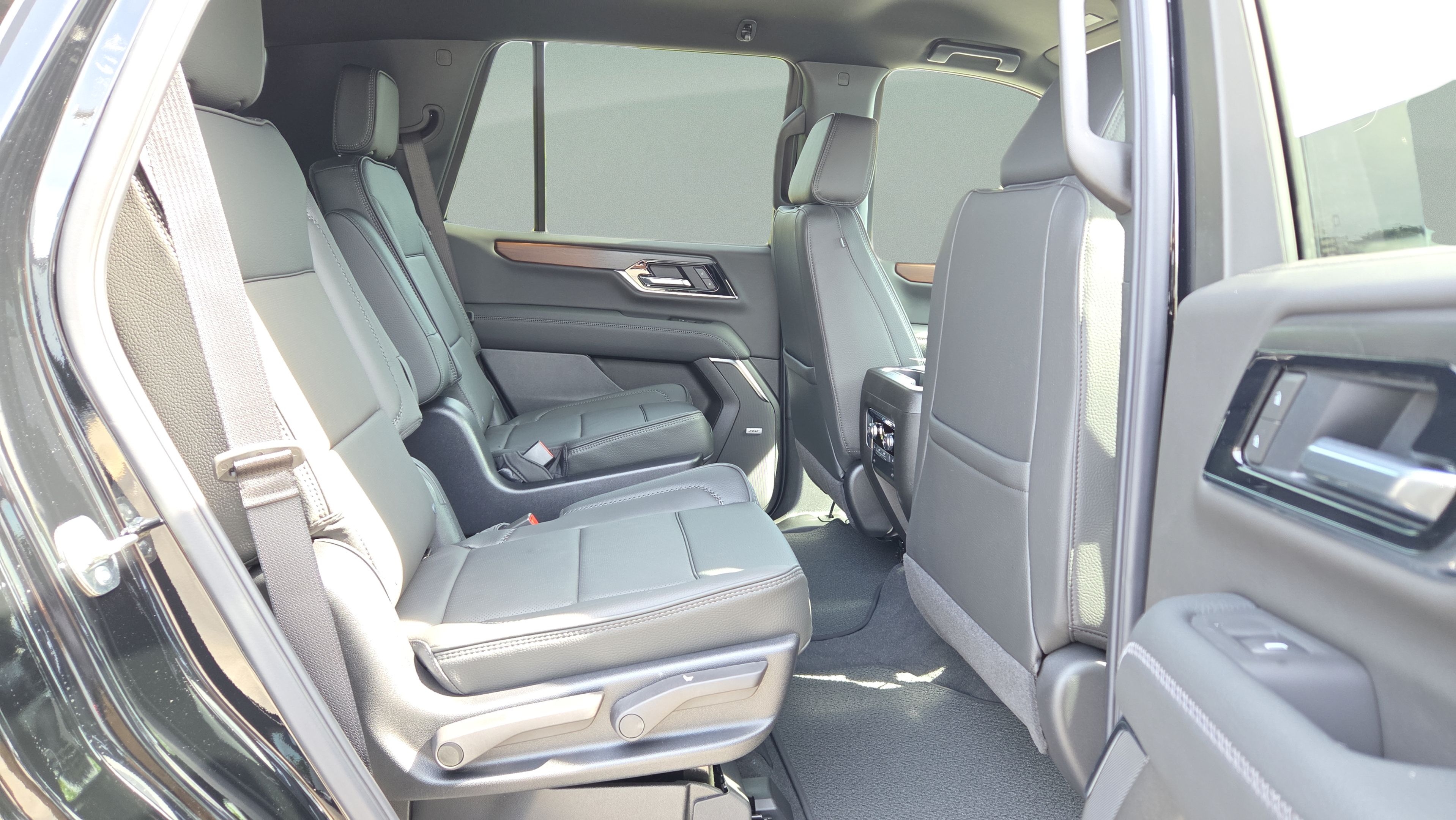 New 2026 GMC Yukon Denali AWD/4WD image 16