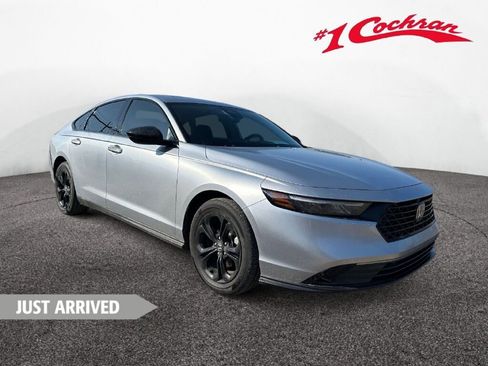 Used 2025 Honda Accord SE image 1