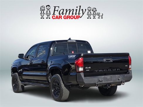 Used 2023 Toyota Tacoma SR image 3