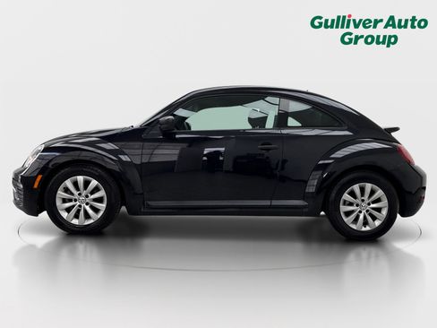 Used 2018 Volkswagen Beetle 2.0T S FWD image 3