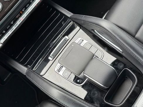 Used 2020 Mercedes-Benz GLE 350 4MATIC w/ Premium Package image 22