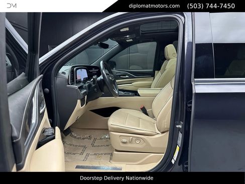 Used 2022 Cadillac Escalade ESV Premium Luxury w/ LPO, Floor Liner Package image 18