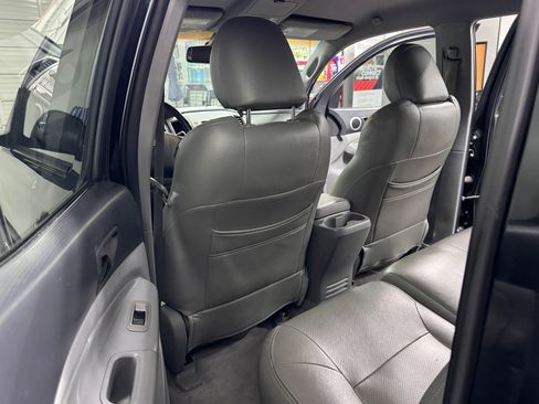 Used 2010 Toyota Tacoma 4x4 Double Cab V6 image 15