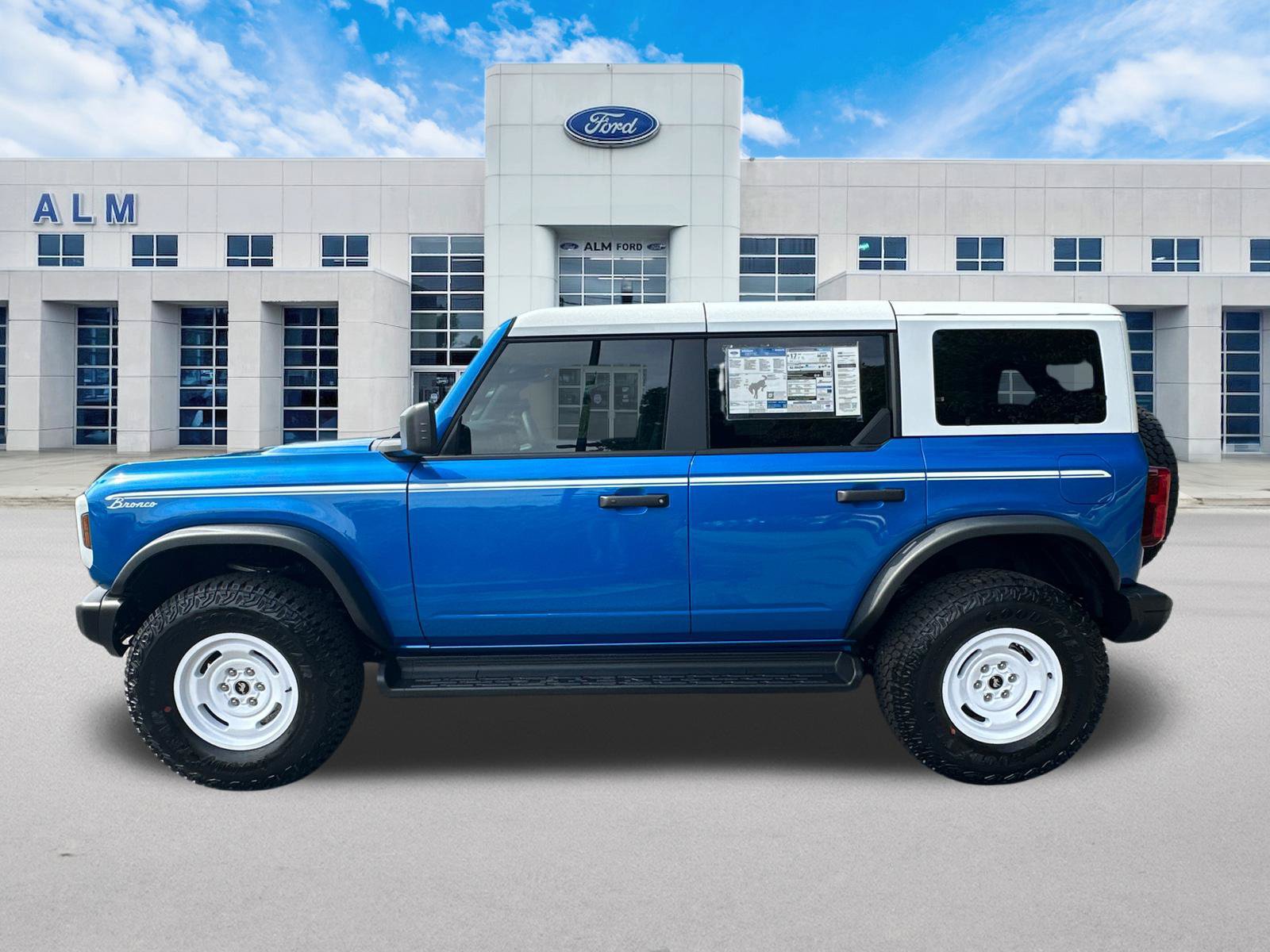 New 2026 Ford Bronco Heritage Edition AWD/4WD image 9