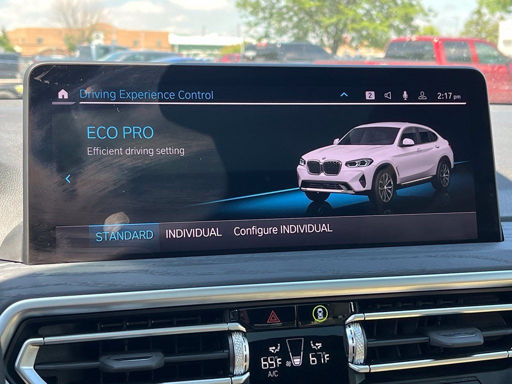 Certified 2025 BMW X4 xDrive30i w/ Premium Package AWD/4WD image 85