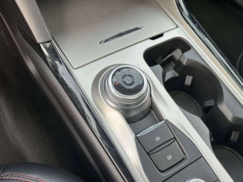 Used 2022 Ford Explorer ST-Line w/ Class IV Trailer Tow Package image 31