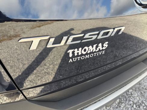 Certified 2022 Hyundai Tucson Limited w/ Cargo Package image 11