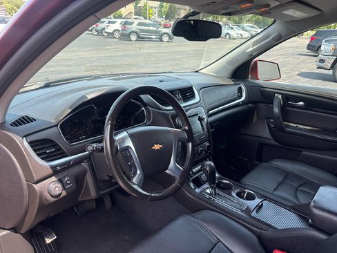 Used 2017 Chevrolet Traverse LT AWD/4WD image 14