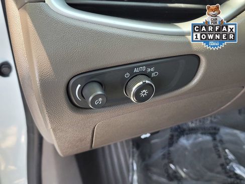 Used 2022 Chevrolet Malibu LT FWD image 17