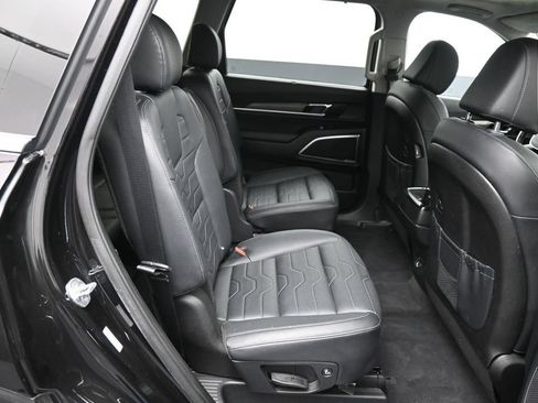 Certified 2022 Kia Telluride SX w/ SX Prestige Package AWD/4WD image 26