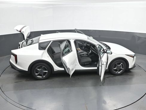 Used 2025 Kia K4 FWD image 50