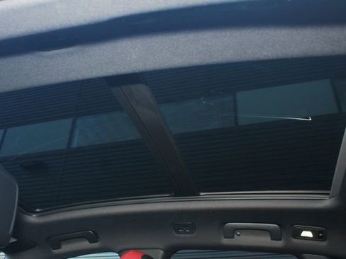 New 2026 Porsche Macan GTS image 24