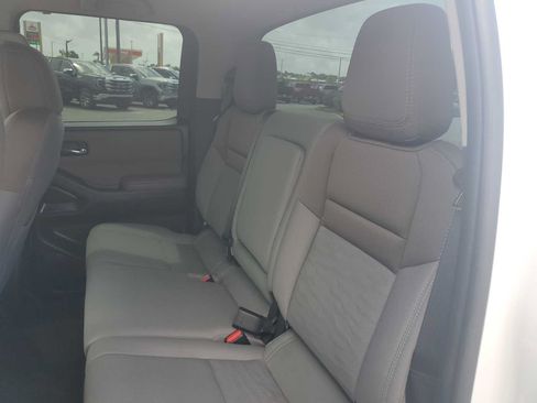 Used 2023 Nissan Frontier SV w/ Technology Package AWD/4WD image 24