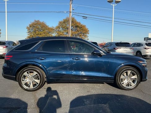 Used 2023 Genesis GV70 3.5T Sport w/ Sport Advanced Package image 6