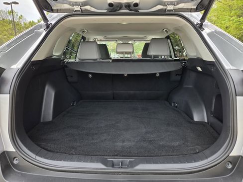 Used 2023 Toyota RAV4 XLE Premium image 28