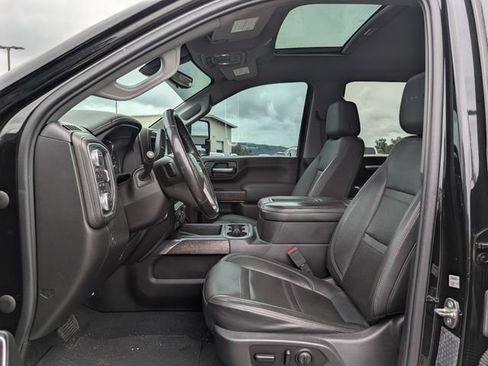 Used 2020 GMC Sierra 3500 Denali w/ Technology Package AWD/4WD image 13