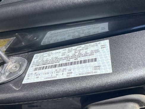 Used 2024 Ford Escape ST-Line image 8