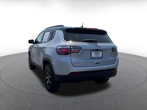 Used 2025 Jeep Compass Limited AWD/4WD image 11