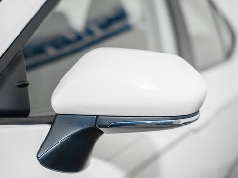 Used 2025 Toyota Camry LE image 16