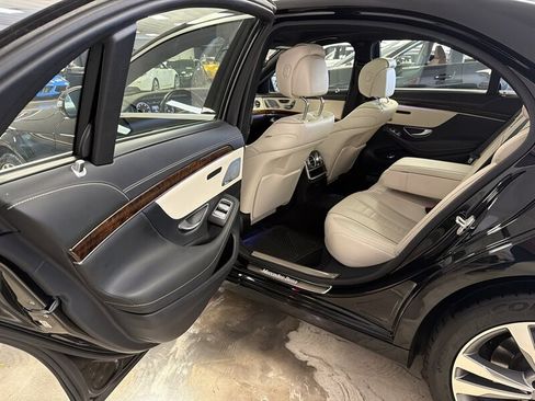 Used 2015 Mercedes-Benz S 550 Sedan image 32