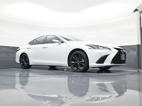 Used 2023 Lexus ES 350 F Sport w/ Accessory Package (Z2) FWD image 16