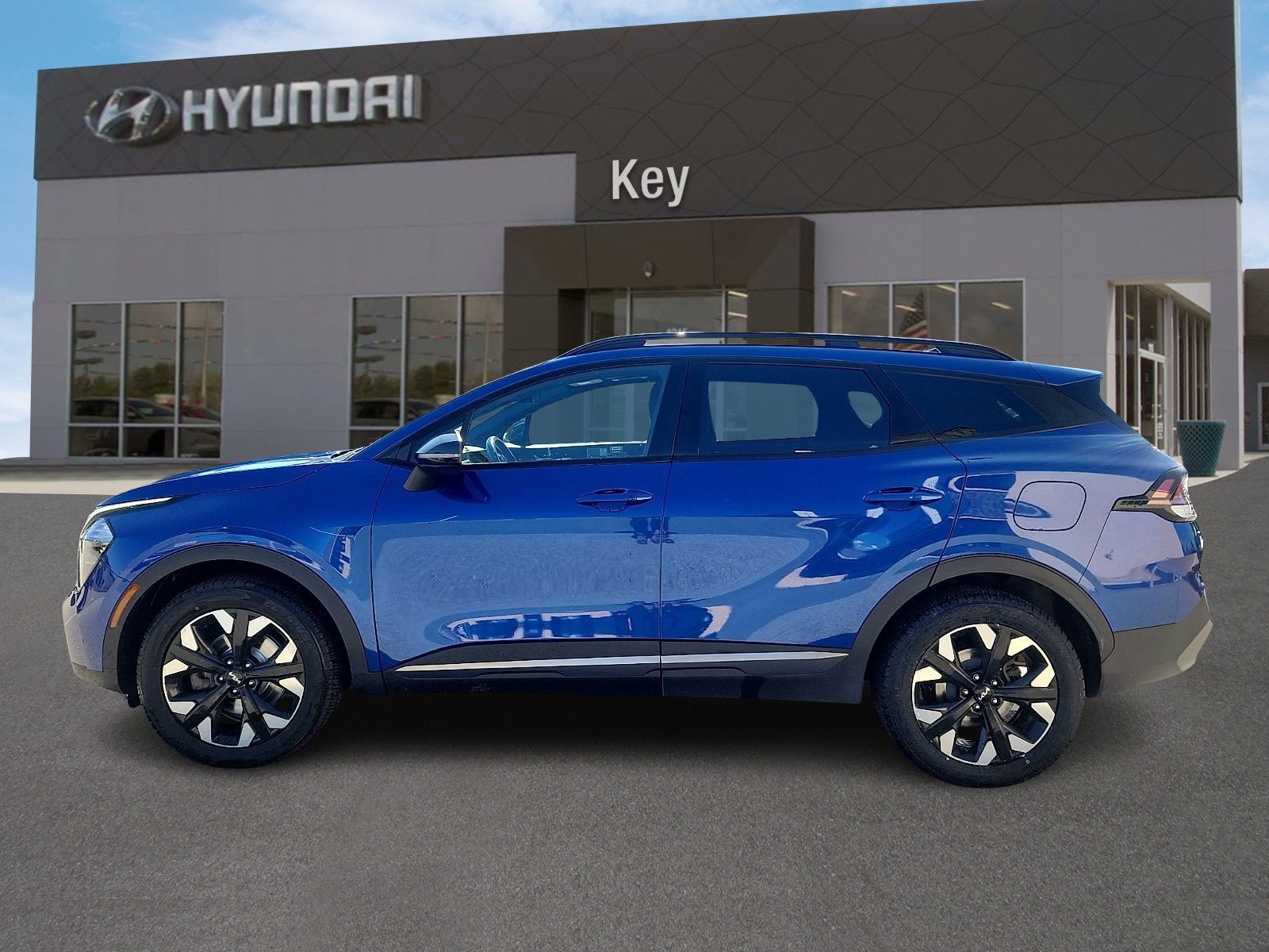Used 2023 Kia Sportage X-Line w/ X-Line Premium Package AWD/4WD image 5